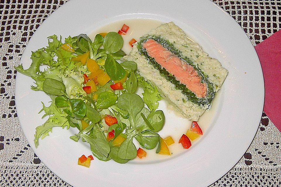 Fischterrine mit Wirsing und Lachsforelle