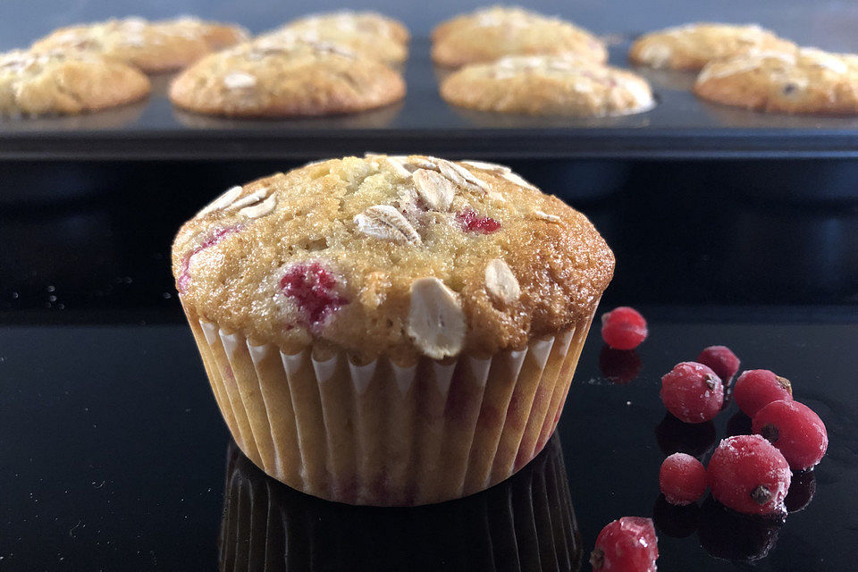 Haferflocken - Johannisbeer - Muffins