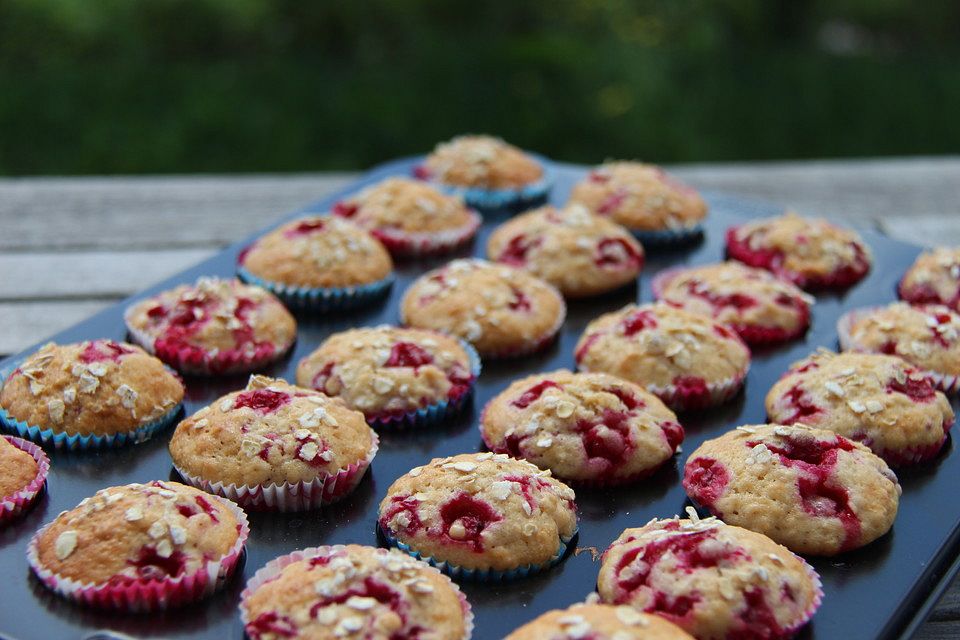 Haferflocken - Johannisbeer - Muffins