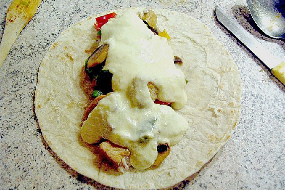 Hähnchen-Tortilla-Auflauf