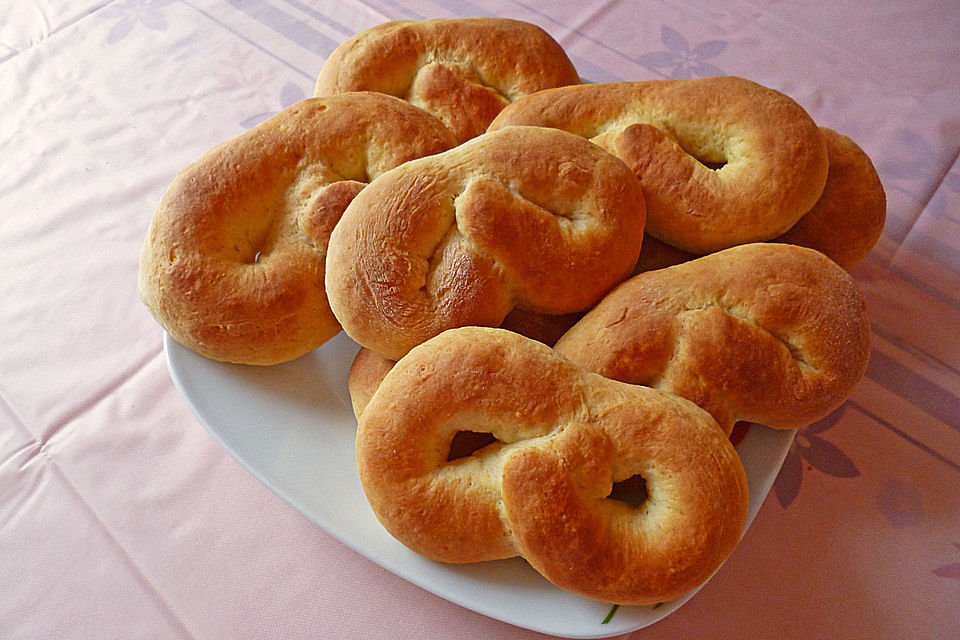 Brezel aus Quark - Ölteig