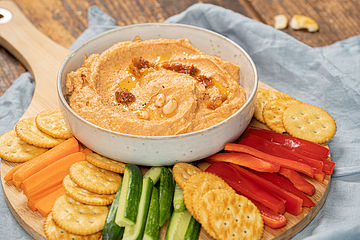 Weiße Bohnen-Dip mit getrockneten Tomaten
