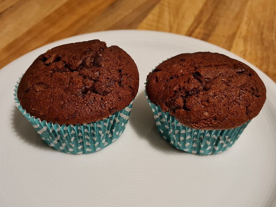 SchokoMuffins saftig und schnell von timo_breulmann Chefkoch