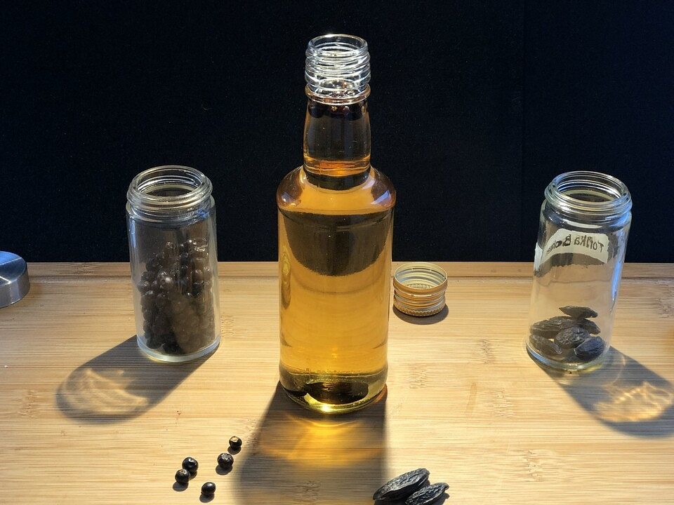 Gin mit Tonkabohnen aromatisiert von SessM| Chefkoch