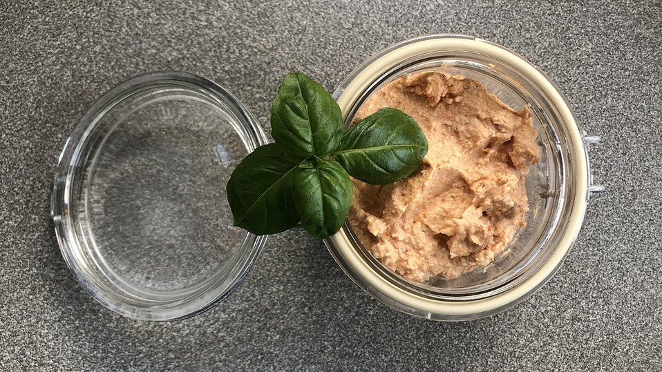 Tomate-Schafskäse-Dip mit Basilikum von Chefköchin11 Tomate-Schafskäse-Dip mit Basilikum von Chefköchin11