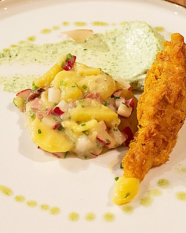 Hähnchenschnitzel aus der Oberkeule mit lauwarmem Kartoffelsalat und Estragon-Mayonnaise
