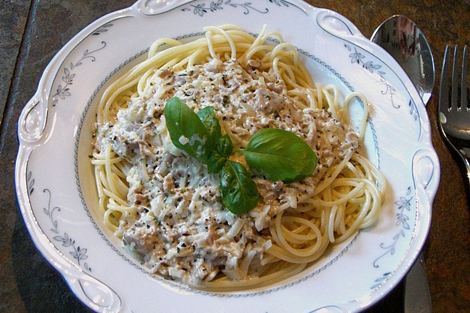 Spaghetti mit Thunfisch