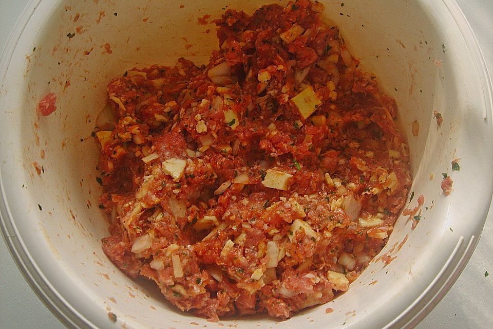 Würziger Mett - Rosetten - Kuchen