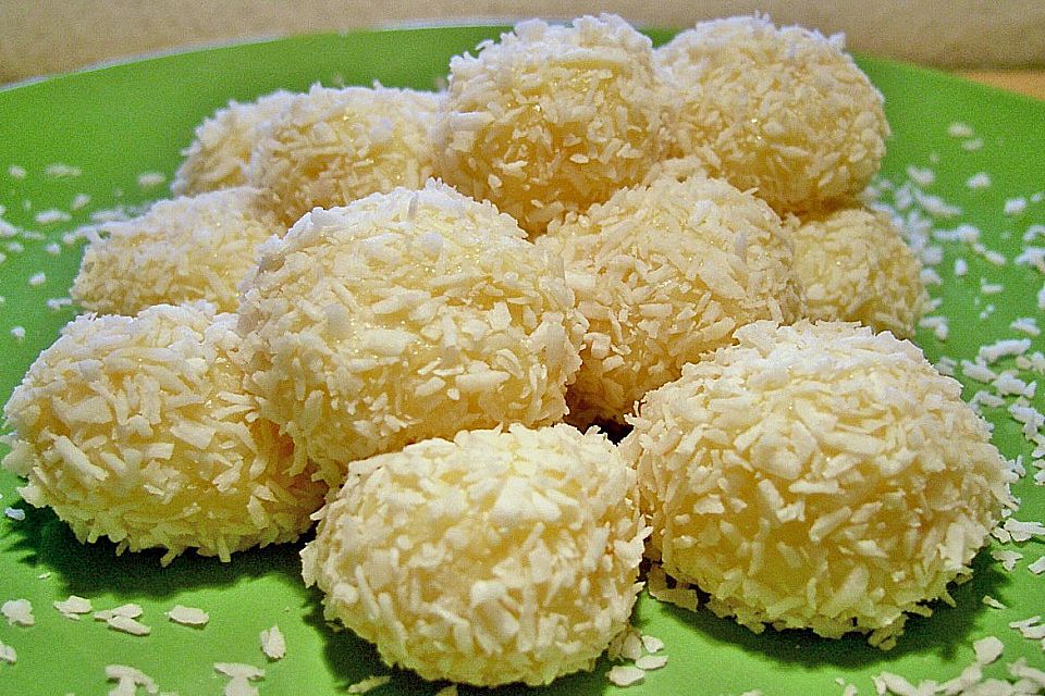 Beijinho de Coco Beijinho de Coco