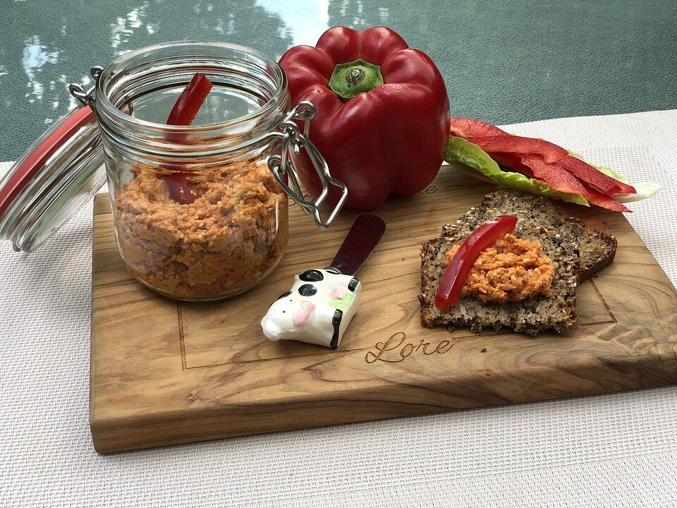 Paprika-Sesam-Aufstrich mit frischen Paprikaschoten von Tatunca| Chefkoch