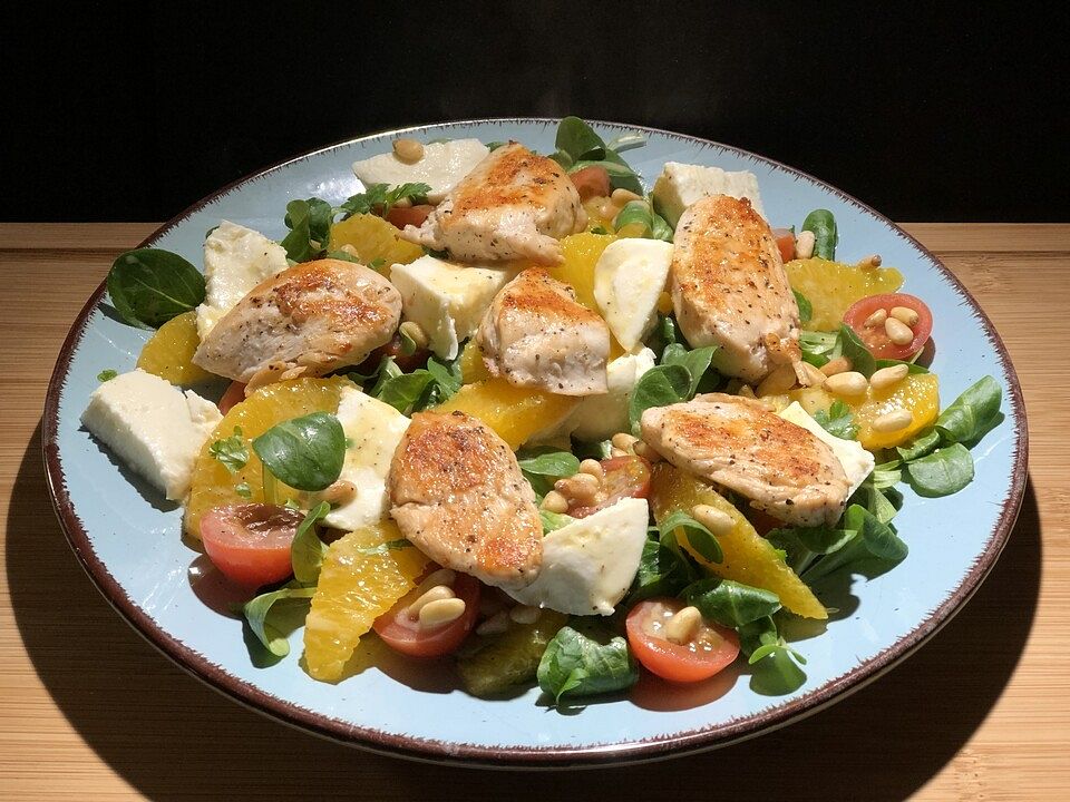 Salat mit Hähnchen, Orange und Mozzarella von SessM| Chefkoch
