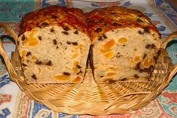 Aprikosen-Schoko-Brot