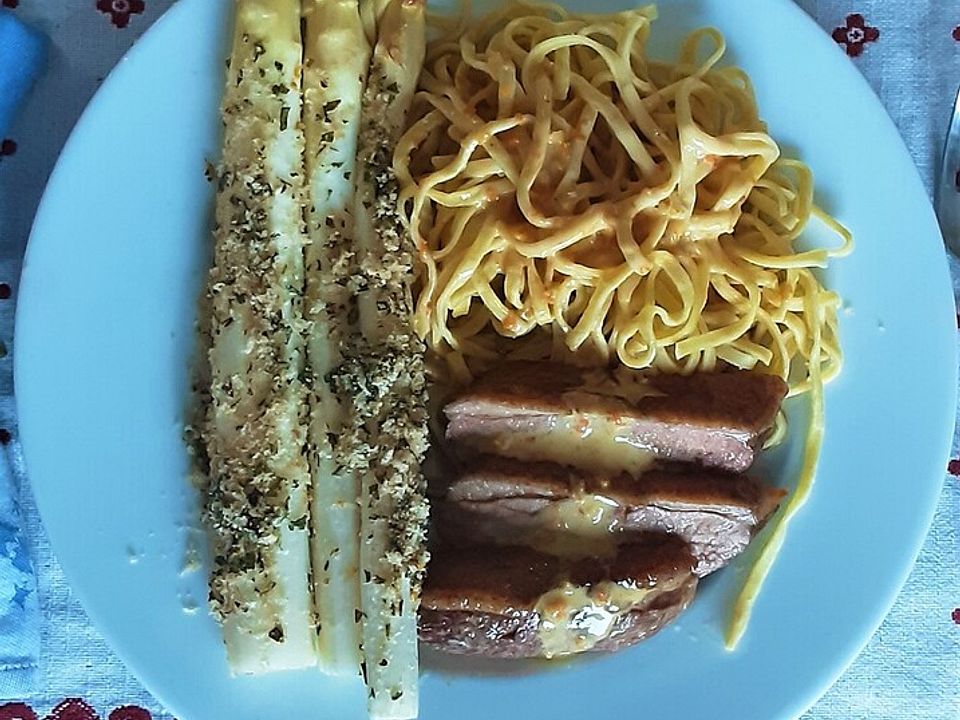 Ofenspargel mit Estragon-Parmesan-Kruste aus der Papillote von ...