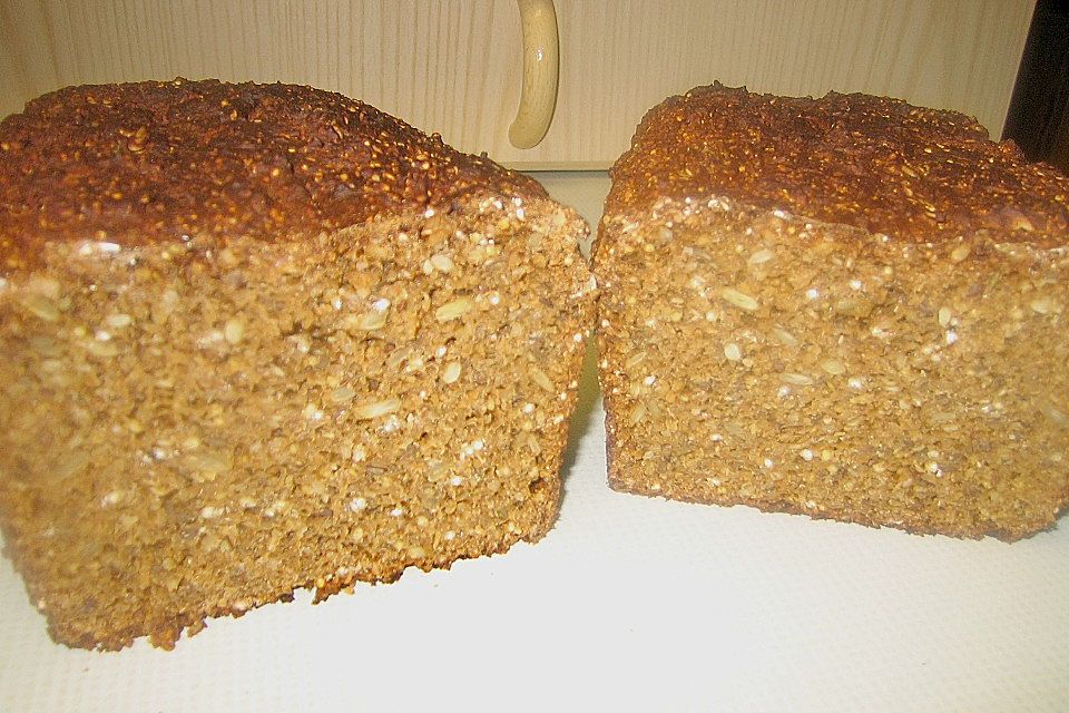 Schwarzbrot nach Art des Hauses