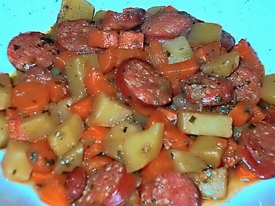 Dicke Kartoffelsuppe mit Mettenden von hexelakritze| Chefkoch