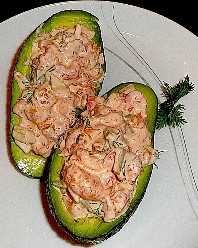 Avocado mit Flusskrebsschwänzen