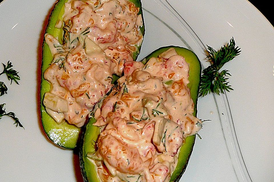 Avocado mit Flusskrebsschwänzen