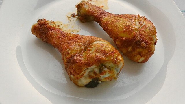 Scharfe Curry-Hähnchenschenkel von SessM