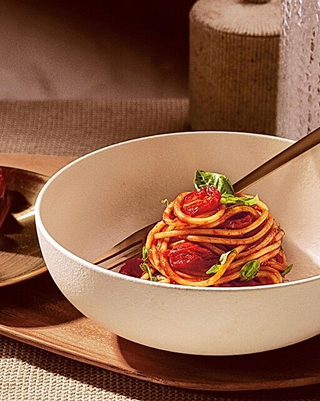 Spaghetti mit dreierlei Tomaten