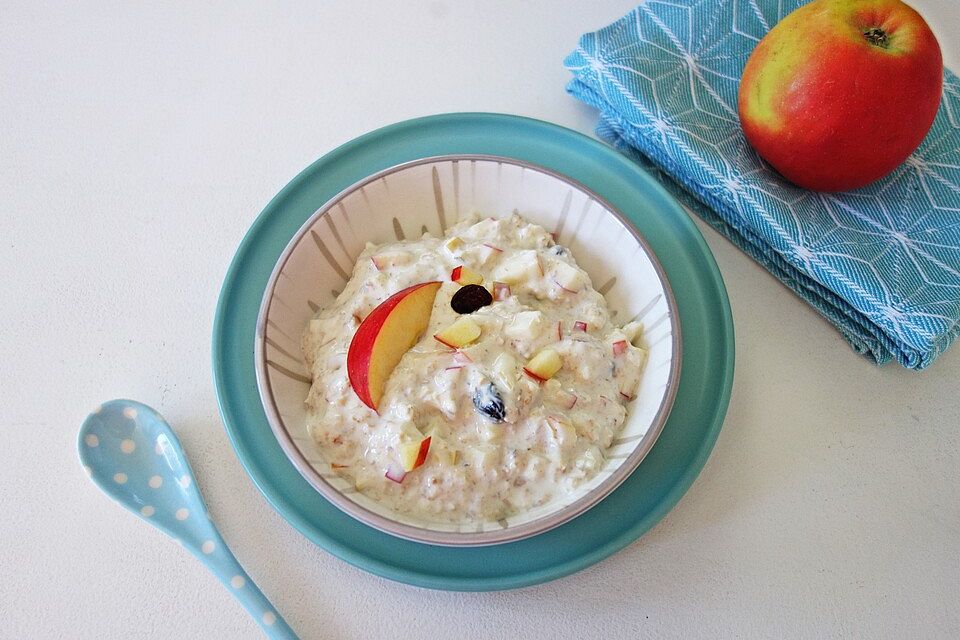 Apfel - Müsli Apfel - Müsli