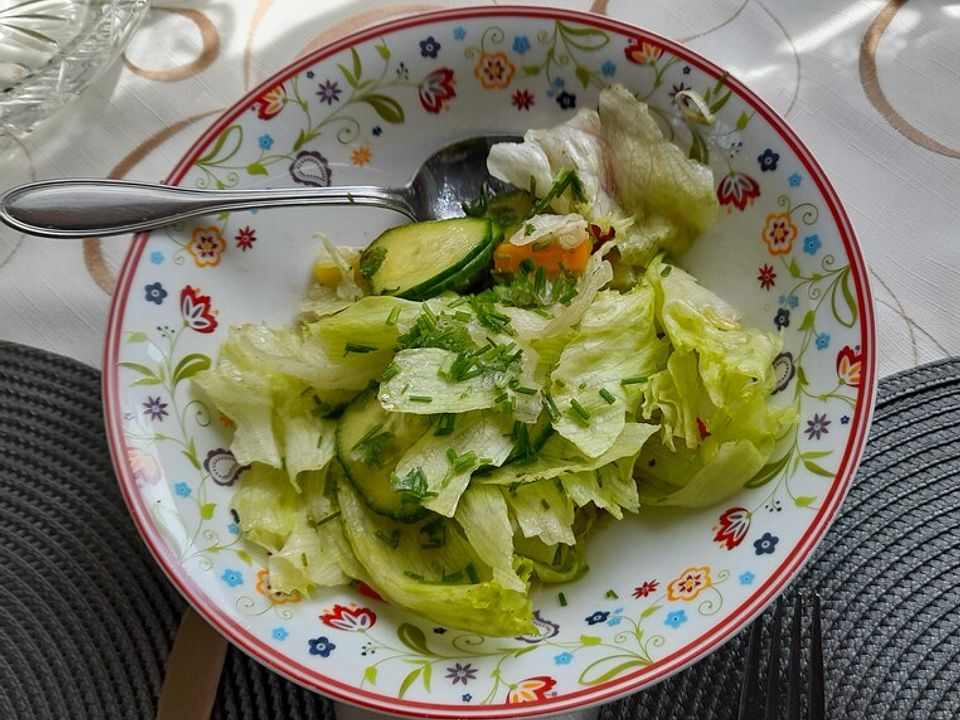 Einfacher Eisbergsalat von Cooking_DieBärbel| Chefkoch Einfacher Eisbergsalat von Cooking_DieBärbel| Chefkoch