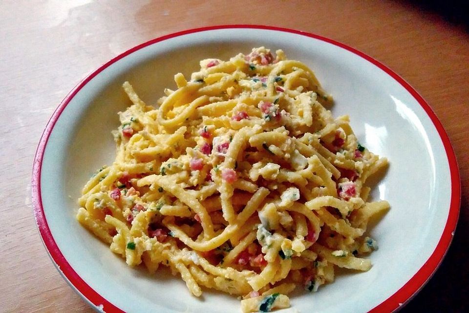 Gebratene Spätzle mit Schinken