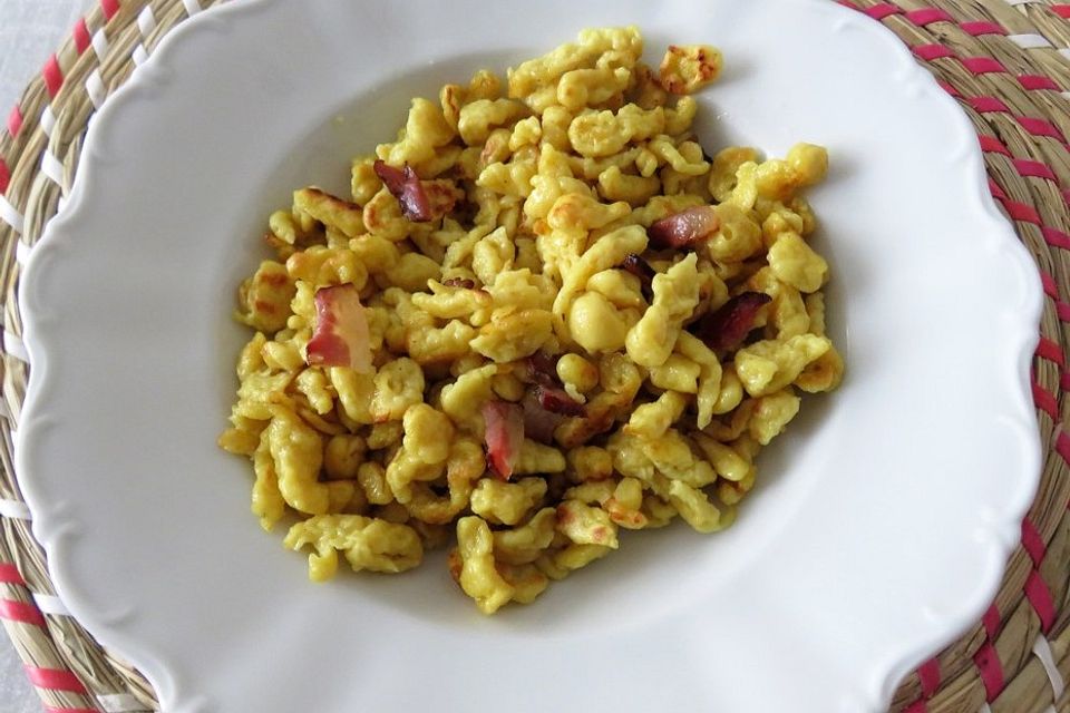 Gebratene Spätzle mit Schinken