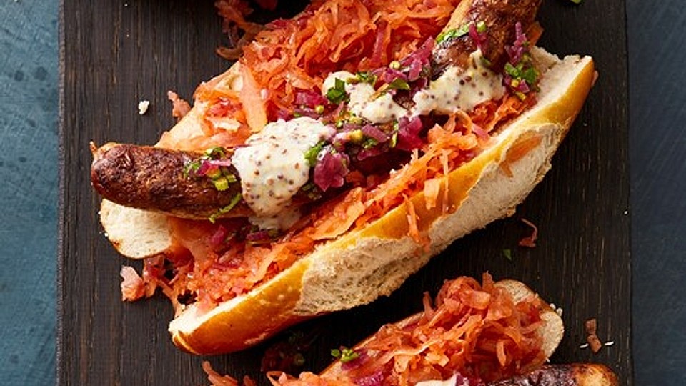 Hotdog mit Sauerkraut