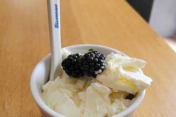 Cremiges Joghurteis