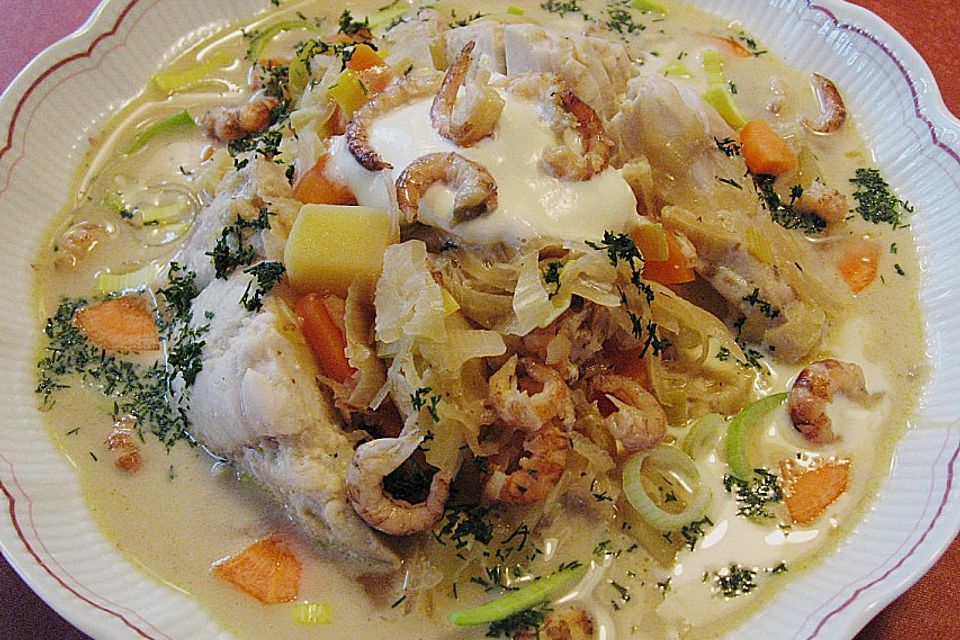 Sauerkrautsuppe mit Fisch