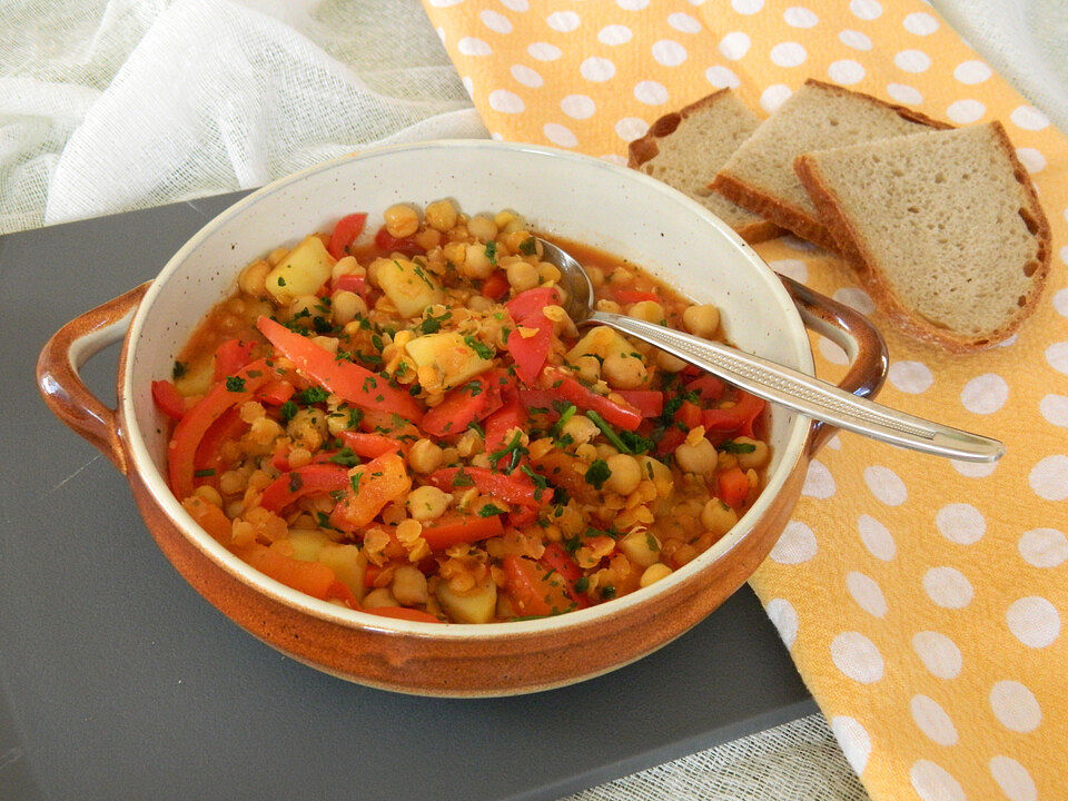 Paprikaeintopf mit Kichererbsen, Kartoffeln und Linsen von birgit ...