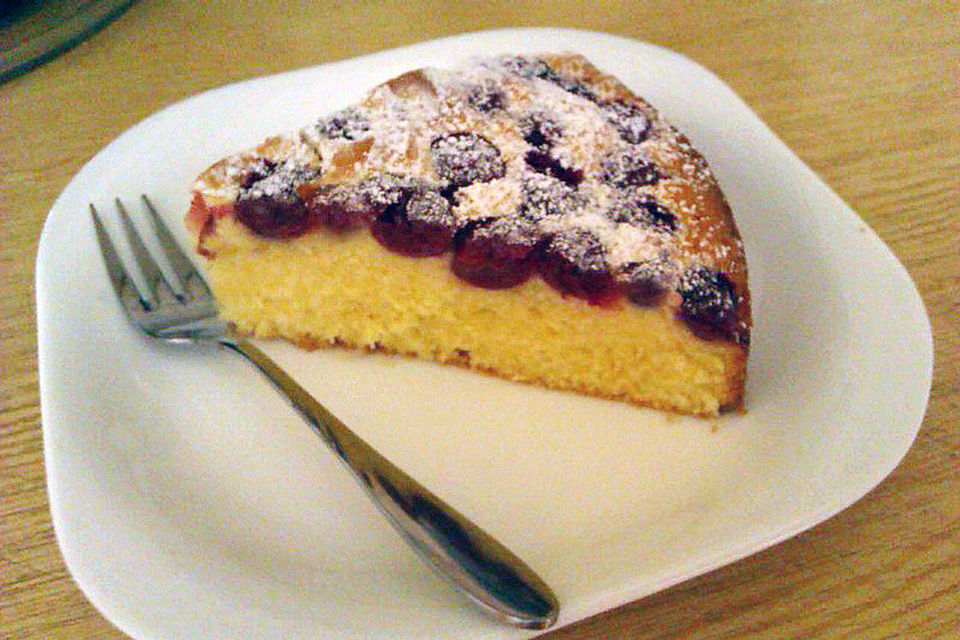 Crème fraîche Kirschkuchen