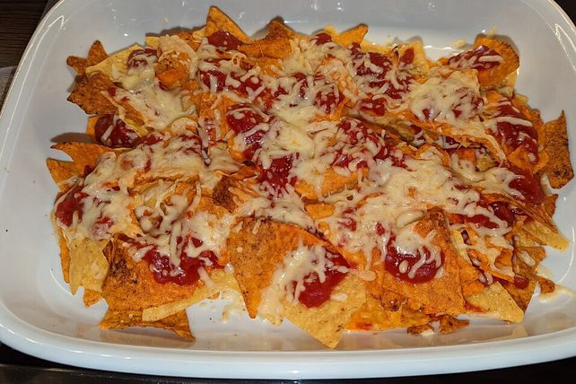 Nacho-Schichtauflauf mexikanischer Art mit Koriander-Guacamole von ...