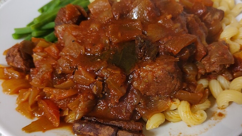 Rindfleisch-Stifado aus dem Slow Cooker von Lovemyfood| Chefkoch