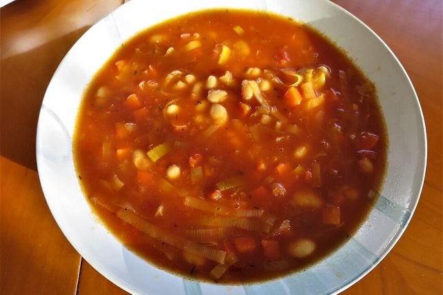 Gemüsesuppe mit weißen Bohnen von Schokomaus01| Chefkoch