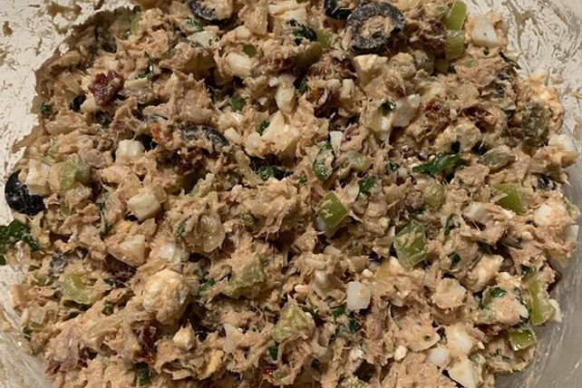 Thunfischsalat griechische Art von annaknck| Chefkoch