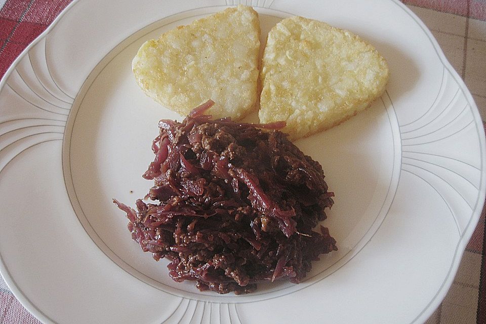 Hackfleischpfanne mit Rotkohl