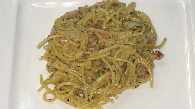 Spaghetti mit Zwiebel-Speck-Sauce von zuiko