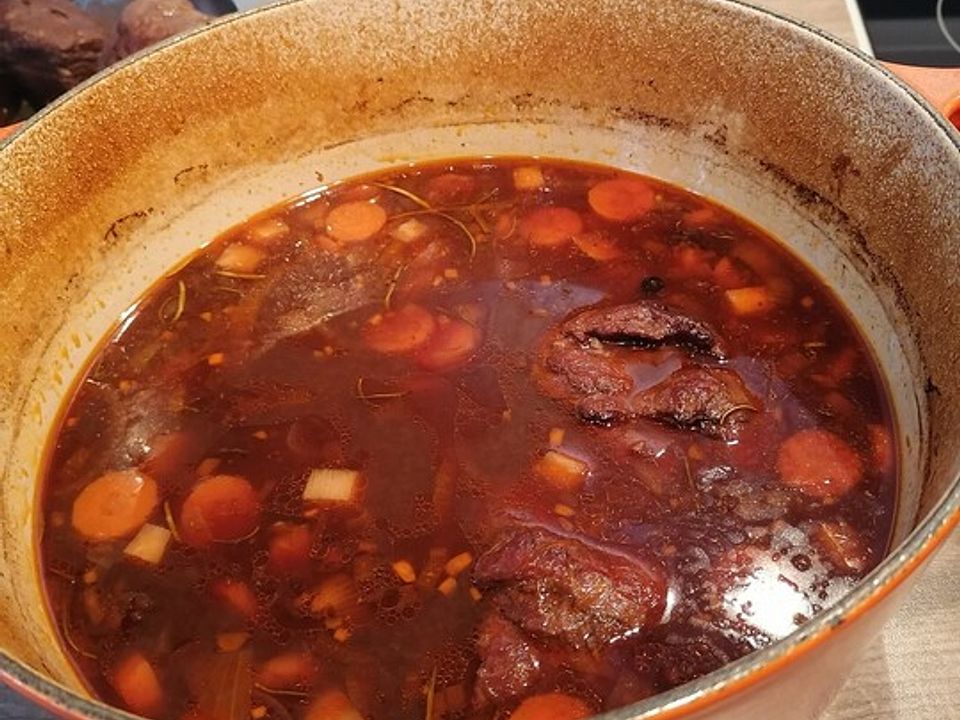 Geschmorte Lammhüfte mit Rotwein-Portwein-Sauce von DirtyDios| Chefkoch