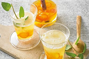 Kumquat-Zimt-Sirup mit Sekt