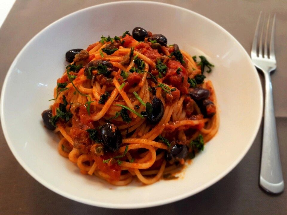 Spaghetti mit Thunfisch und Oliven von blackfear| Chefkoch