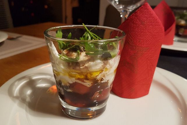 Tomate-Mozzarella im Glas von Kennari| Chefkoch