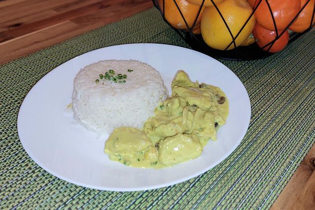 Hähnchencurry mit Mandelsplittern und Rosinen von Westkurvenküche| Chefkoch