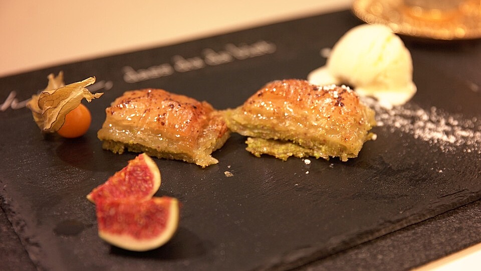 Baklava mit Eis von DasperfekteDinner| Chefkoch Baklava mit Eis von DasperfekteDinner| Chefkoch