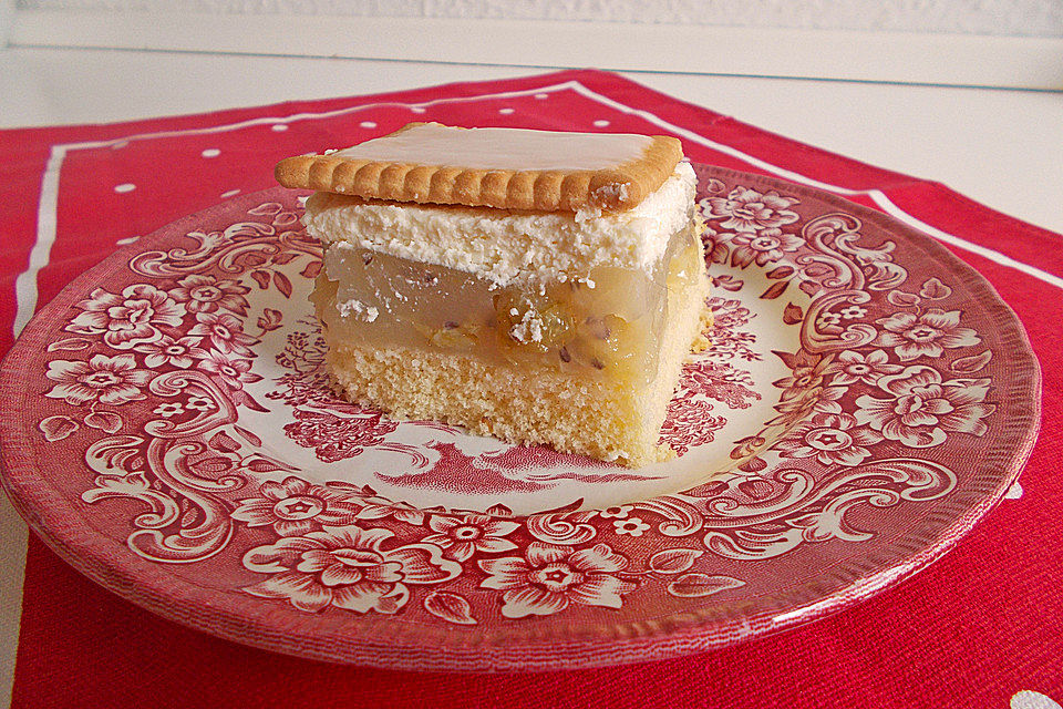 Butterkekskuchen mit Stachelbeeren