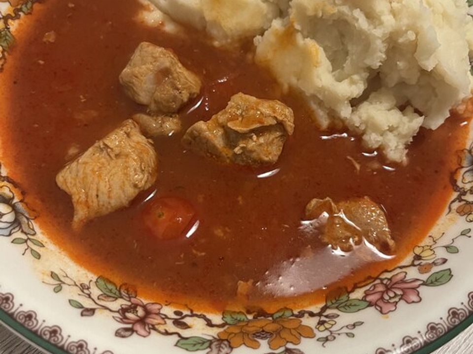 Tomaten-Bier-Gulasch von Ninemia| Chefkoch