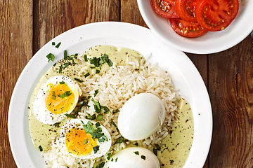 Eier in Pesto-Sauce