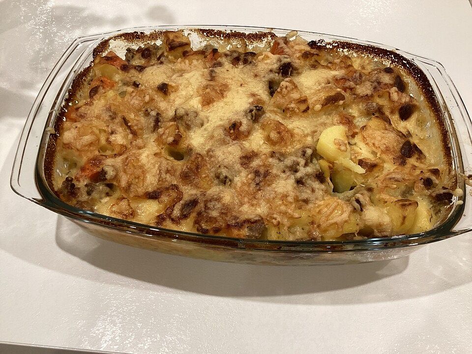 Kartoffelgratin mit Hackfleisch und Möhren von Lisa-Madeleine| Chefkoch