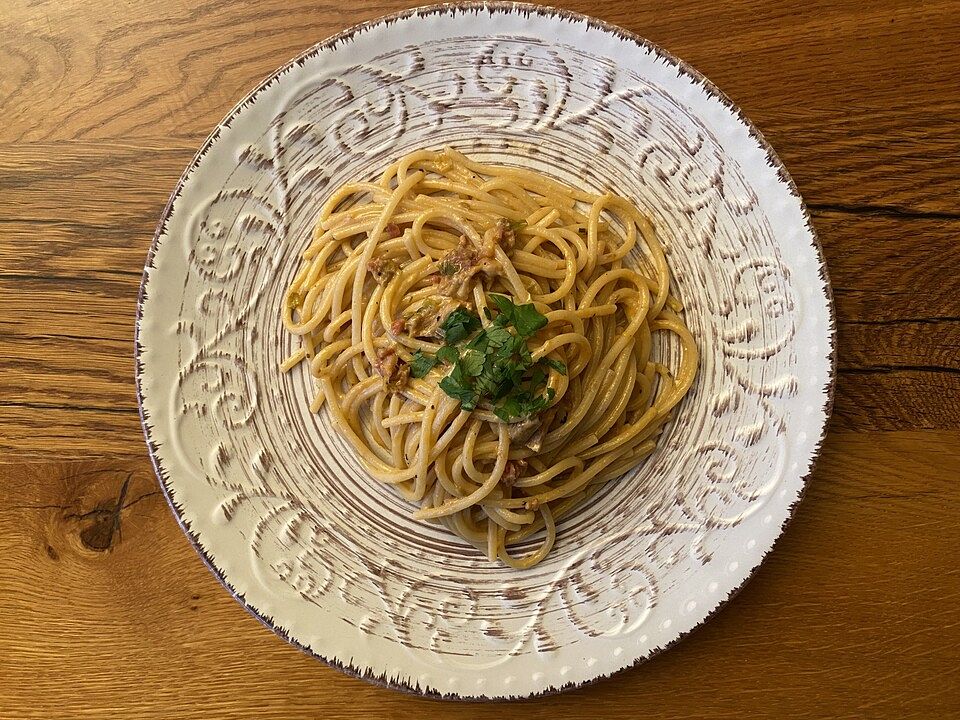 Pasta con salsiccia e funghi porcini Pasta mit Fenchelbratwurst und