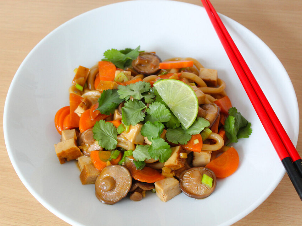 Udon-Nudeln mit Shiitake-Pilzen von JuliGro| Chefkoch